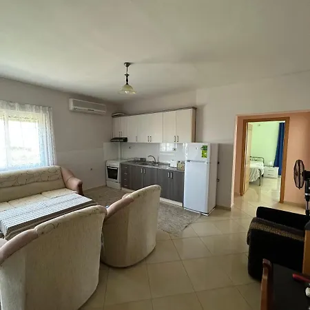 Lalzi Apartment *