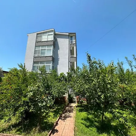 Lalzi Apartment Durres